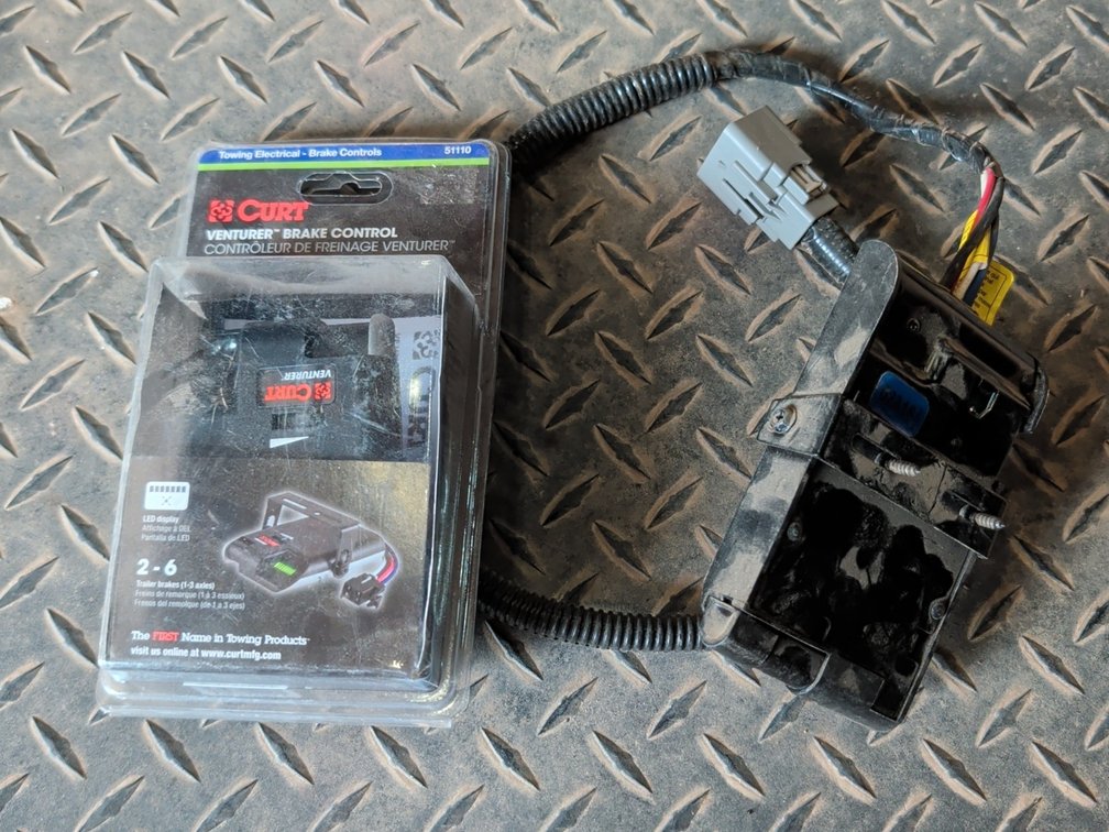 Trailer brake controllers