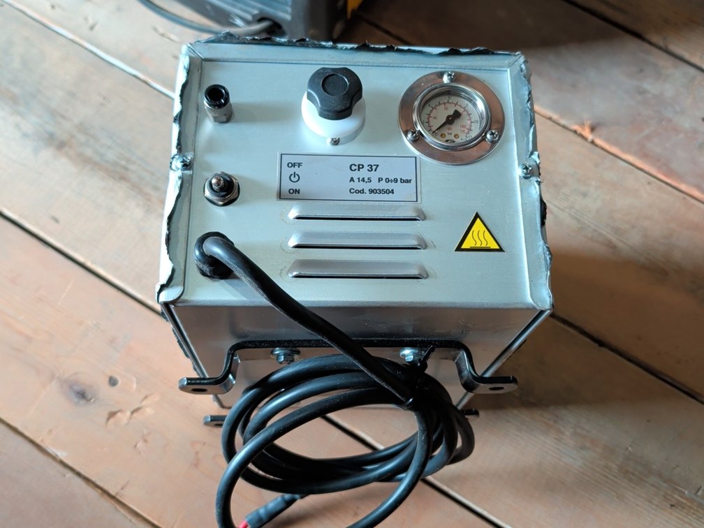 12v compressor