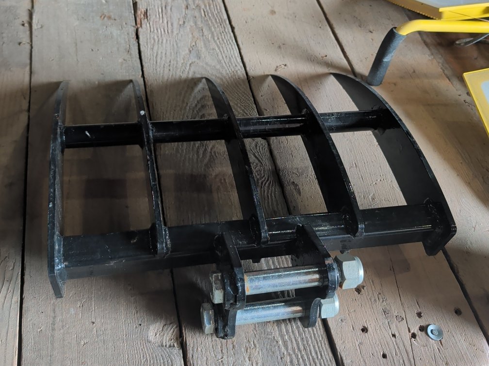 Root grapple fork