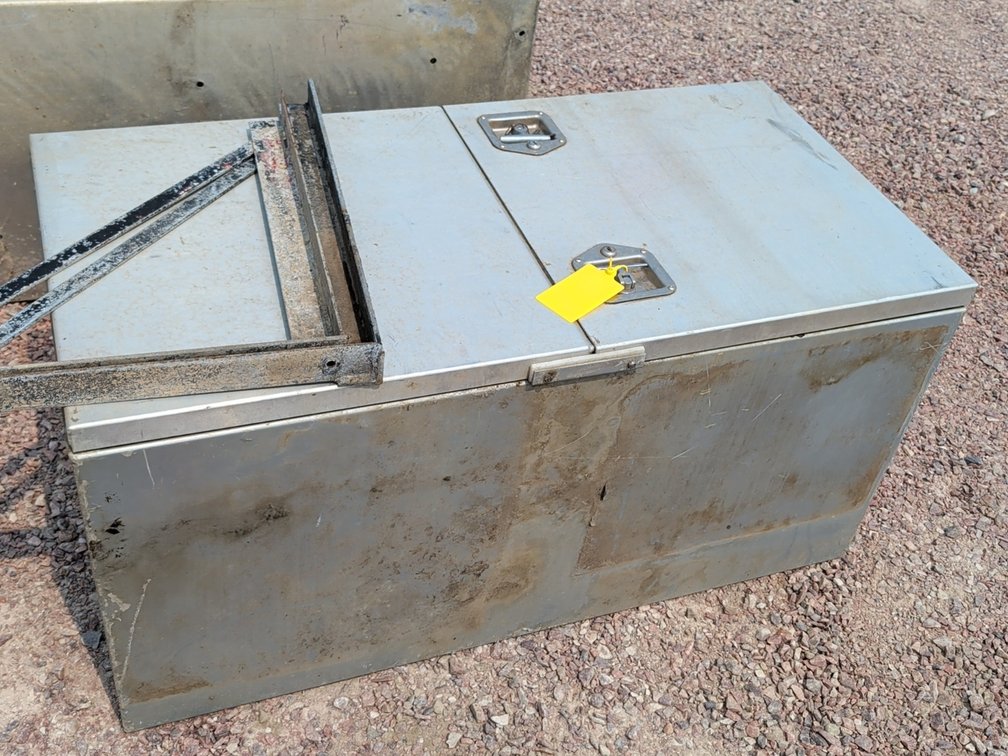 Aluminum semi tool box