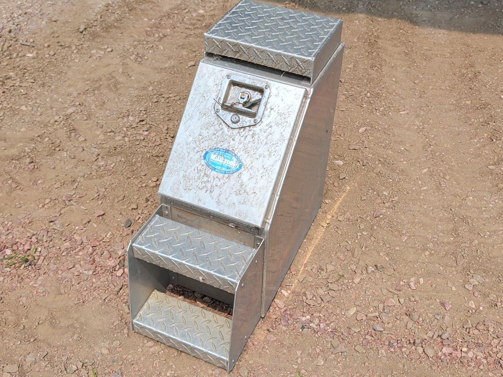 Aluminum step box
