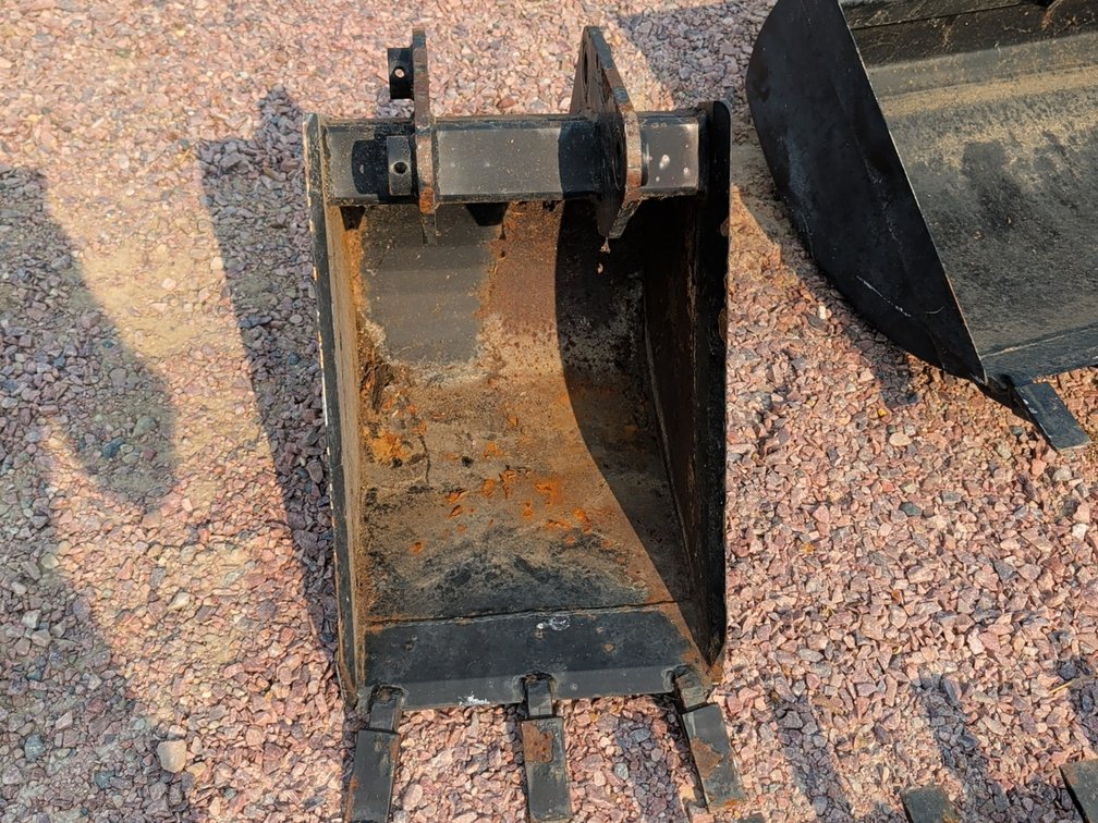 14" Mini excavator bucket-Like New