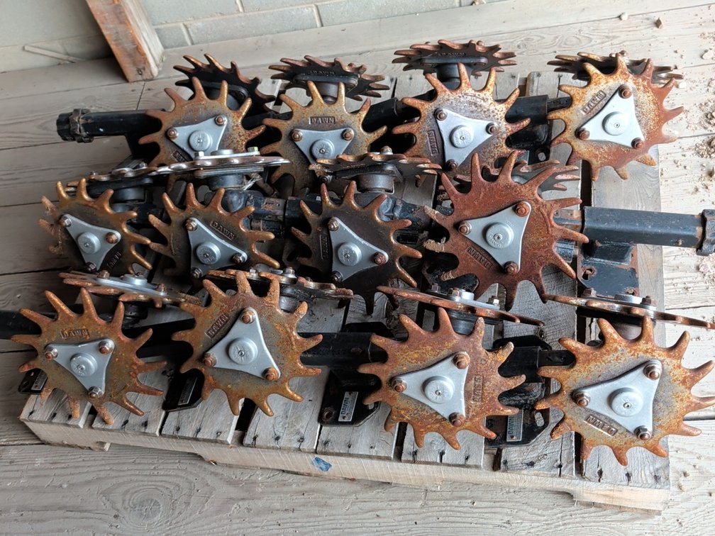 Planter Trash whippers
