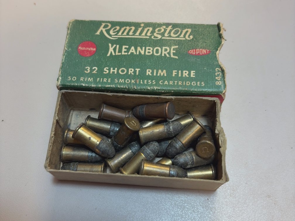 Vintage Remington Kleanbore .32 Short Rimfire ammunition