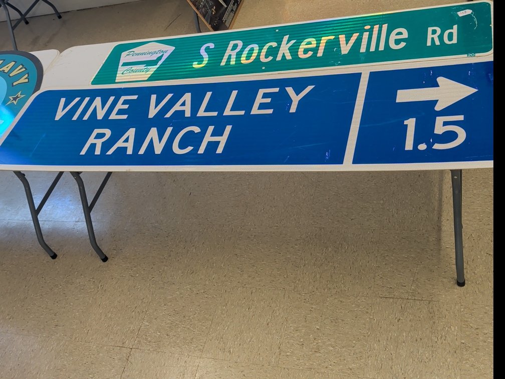 Vine Valley Ranch sign