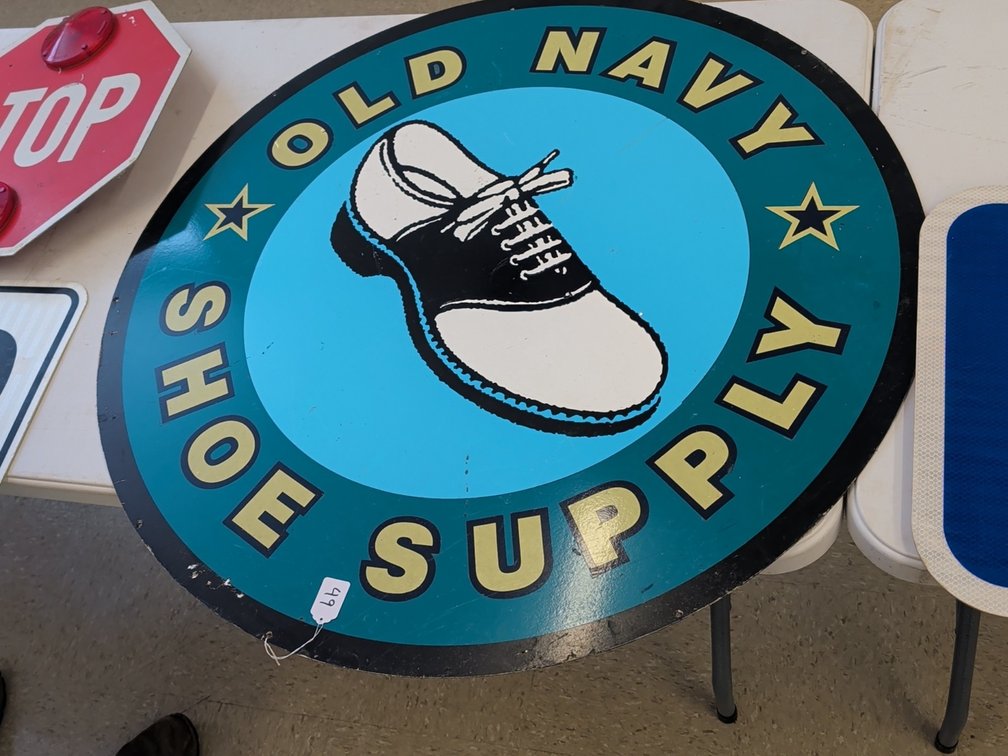 Old Navy Shoe Supply tin
