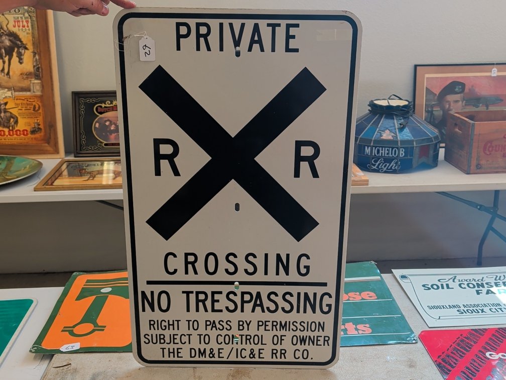 Private Railroad Crossing sign