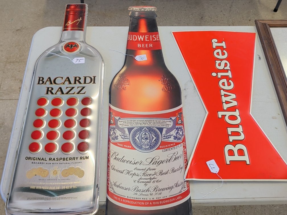 Budweiser bottle sign