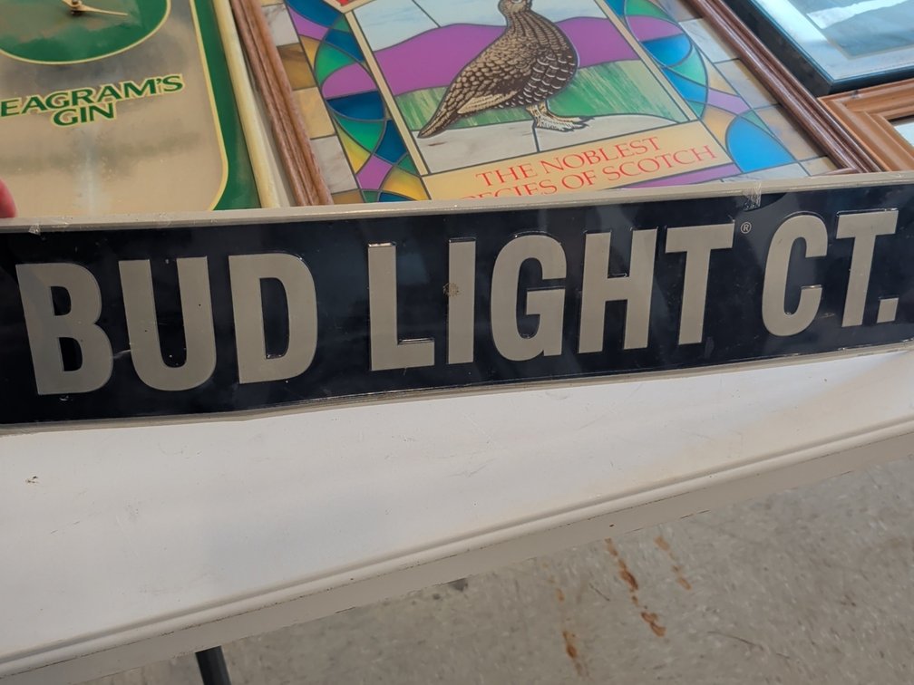 Bud Light Ct sign