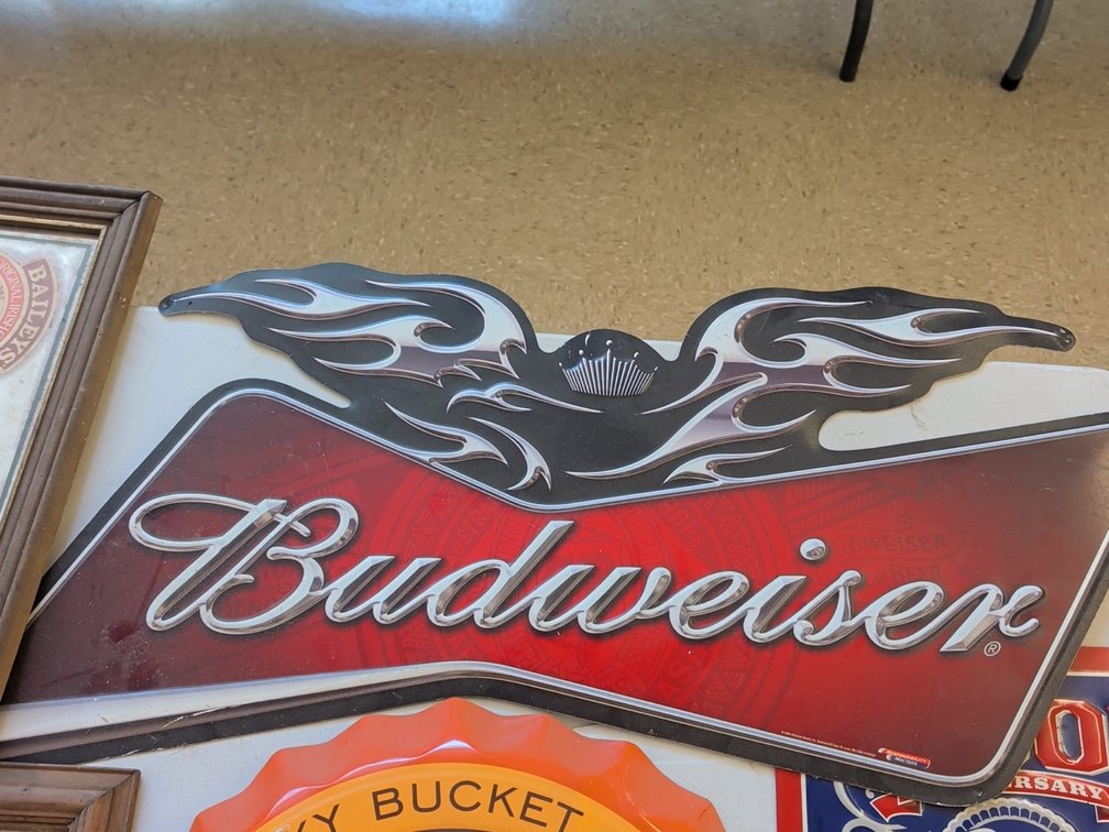 Budweiser tin