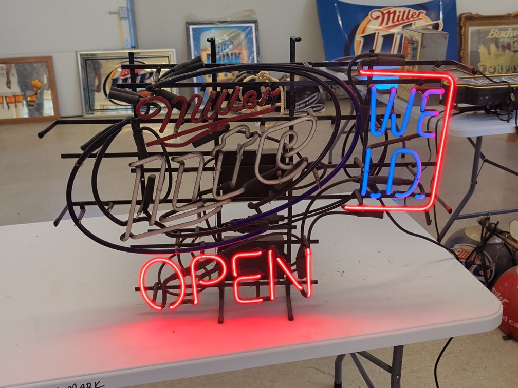 Miller Lite neon