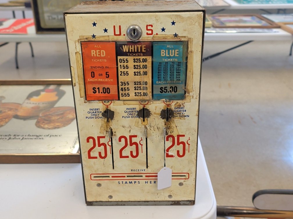 US stamps vending machine