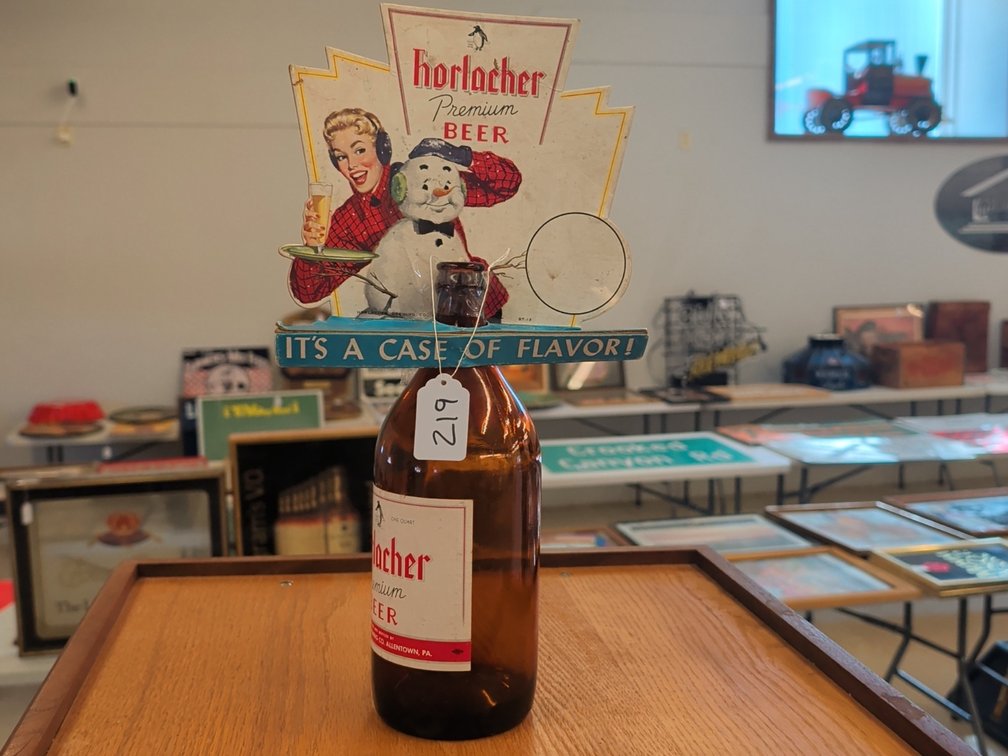 Horlacher beer bottle with bottle topper