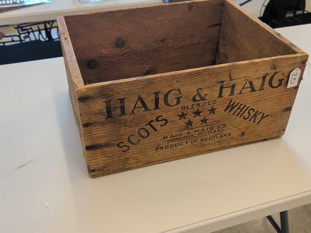 Haig & Haig Scotland whiskey wood box