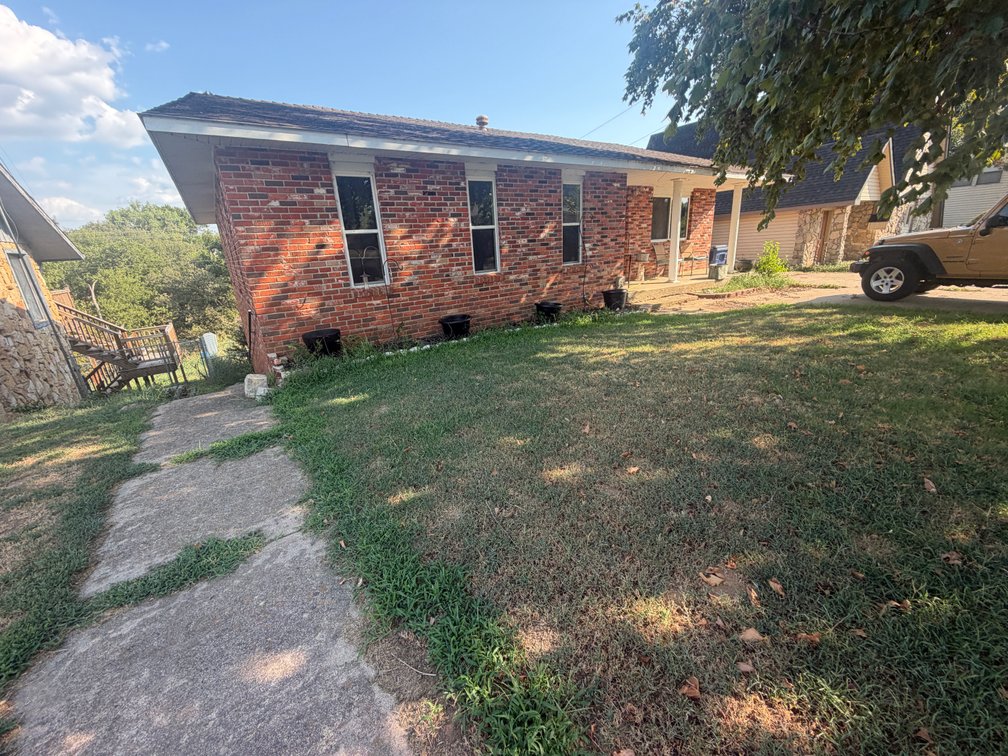 122 Oak Drive~Kaw City, OK