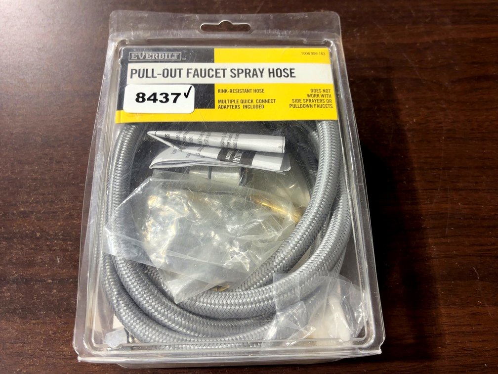 New / Unused EverBilt Pullout Faucet Spray Hose