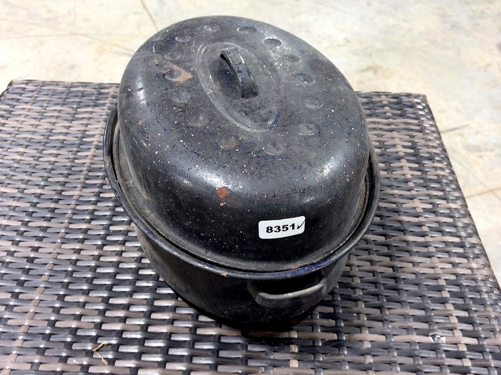 Speckled Enamelware Oval Roaster Pan