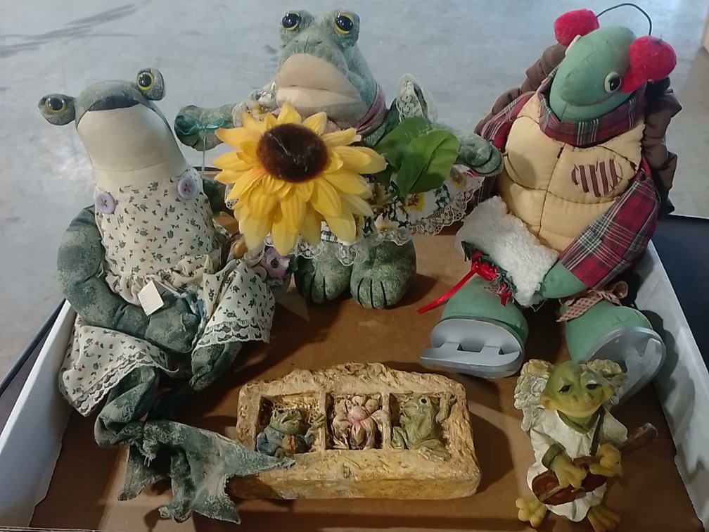 Stuffed Frogs And Turtle