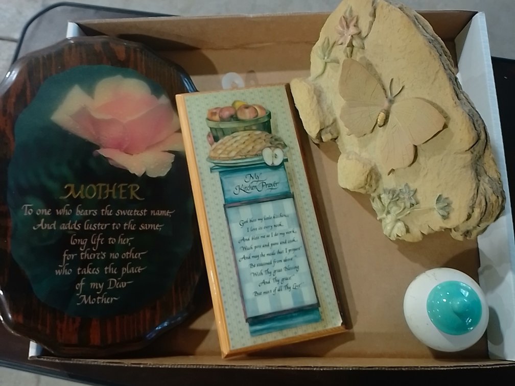 Misc Plaques And Figurines