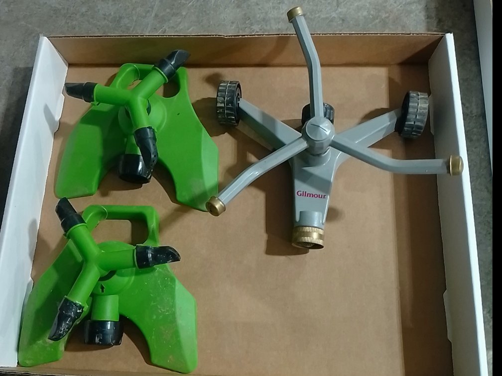 (3) lawn Sprinklers