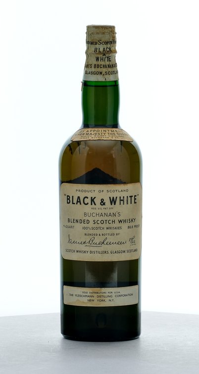 Black & White Buchanan's Blended Scotch Whisky