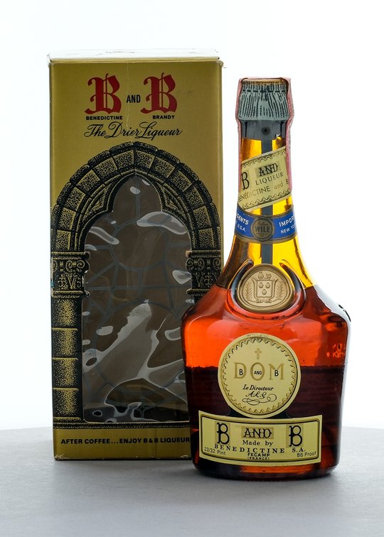 B and B Bénédictine Brandy Liqueur