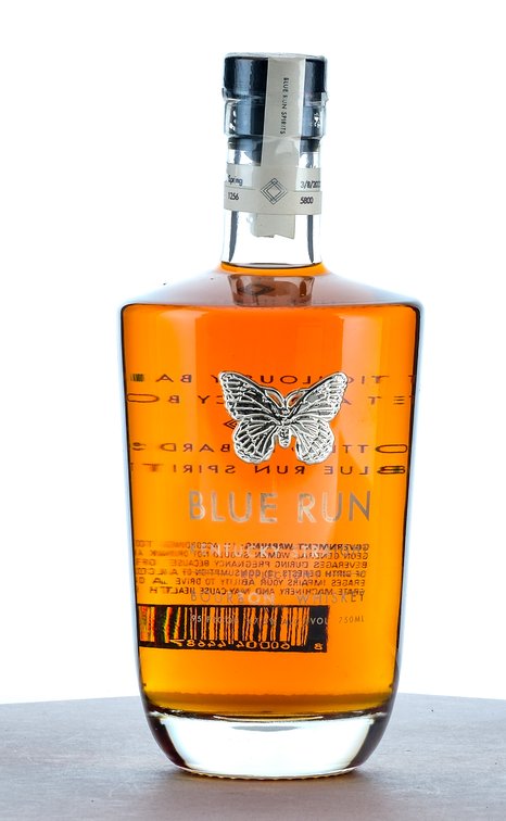 Blue Run Kentucky Straight Bourbon Whiskey Reflection 1