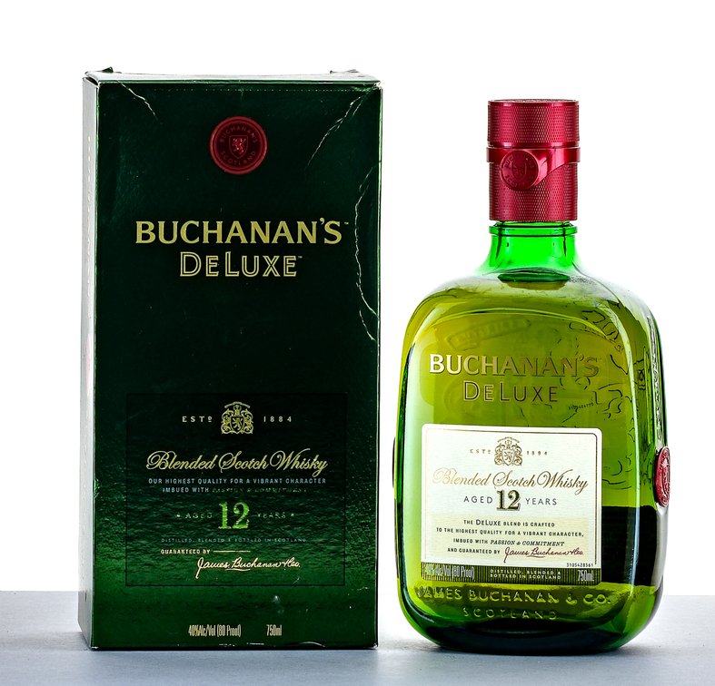 Buchanan's DeLuxe 12 Year Old Blended Scotch Whisky