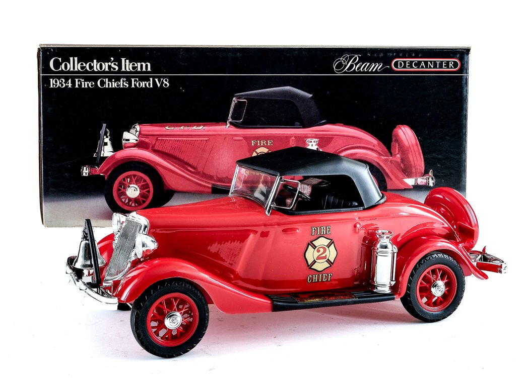 Jim Beam Decanter: 1934 Fire Chief's Ford V8 convertible roadster