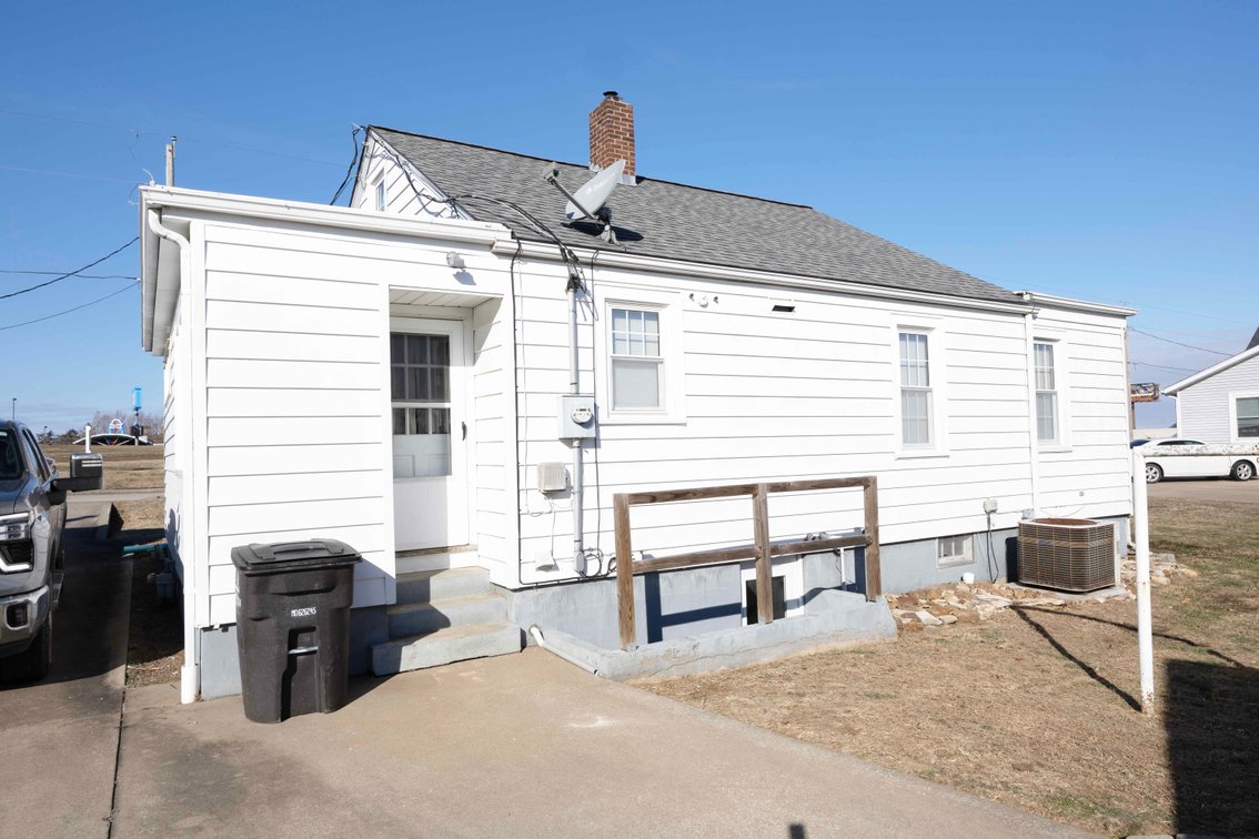 Image for 35 S French Lane, Perryville MO 63775, MLS # 26003685
