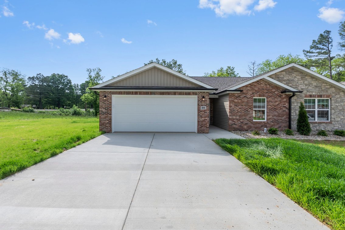 Image for 35, 39 Benton Hill Lane, Cape Girardeau, MO 63701, MLS#26026866