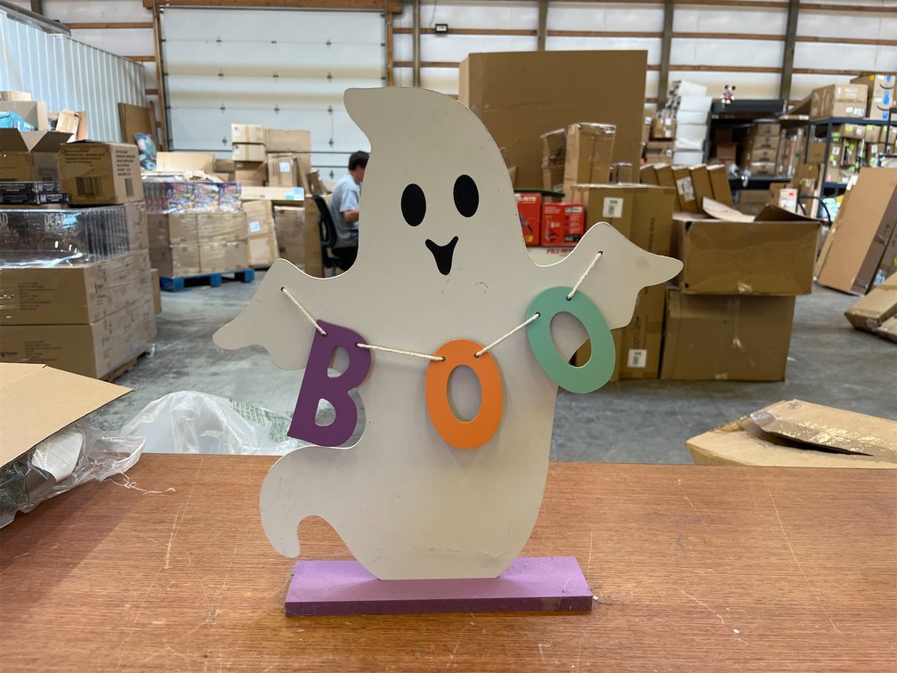 Spooky Ghost w/ "BOO" message Halloween decoration