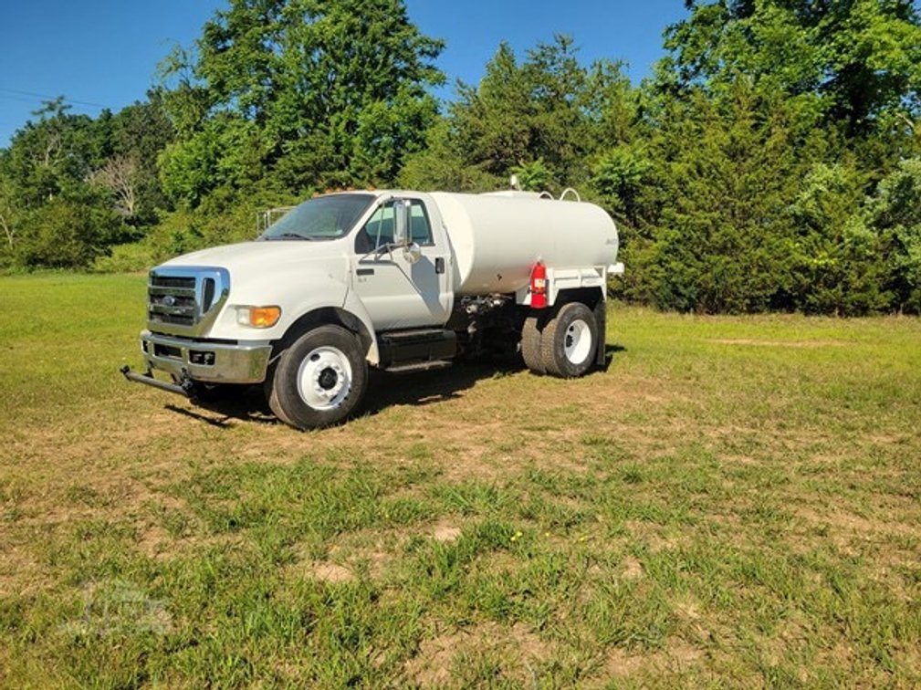 2008 Ford F750 Water Tank Truck
