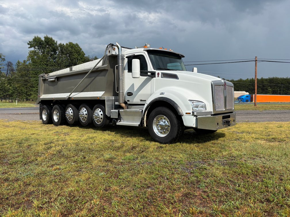 2016 Kenworth T880 Quint Dump w/ High Liftgate