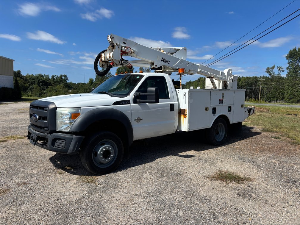 2012 Ford F550 Altec AT37G Bucket