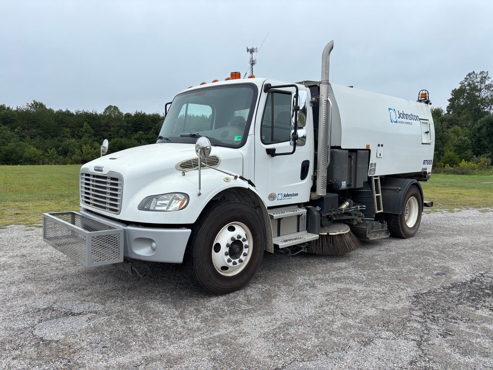 2014 Freightliner Sweeper Truck