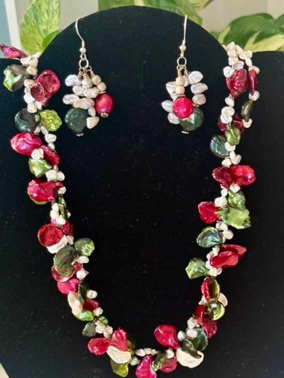 Freshwater Pearl Holiday/Everyday Pendant & Earrings