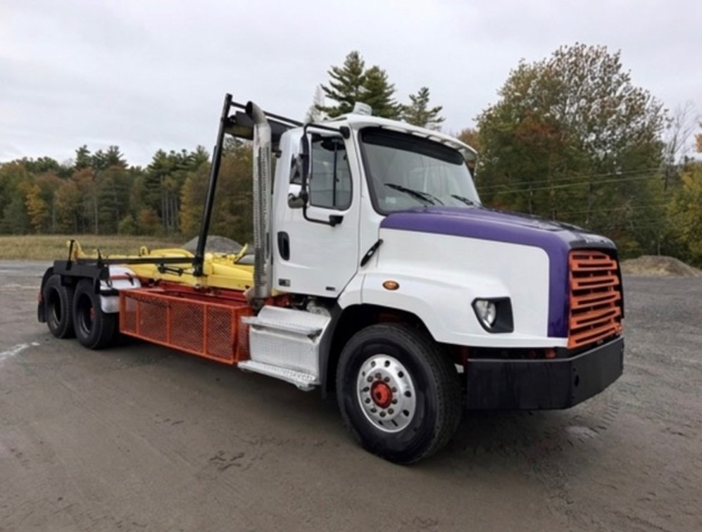 2014 Freightliner 114SD