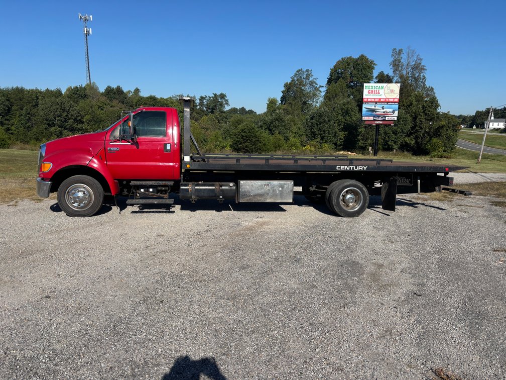 2004 Ford F650 Roll Back