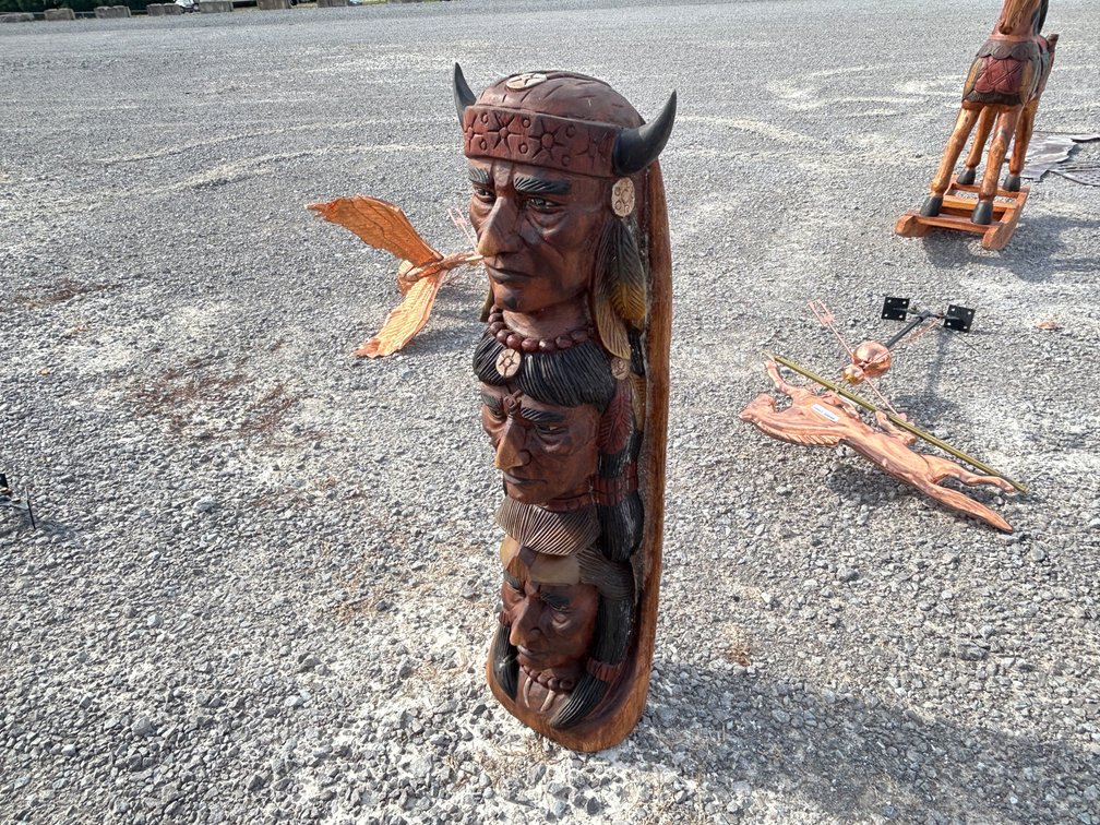 3' TEAKWOOD TOTEM POLE