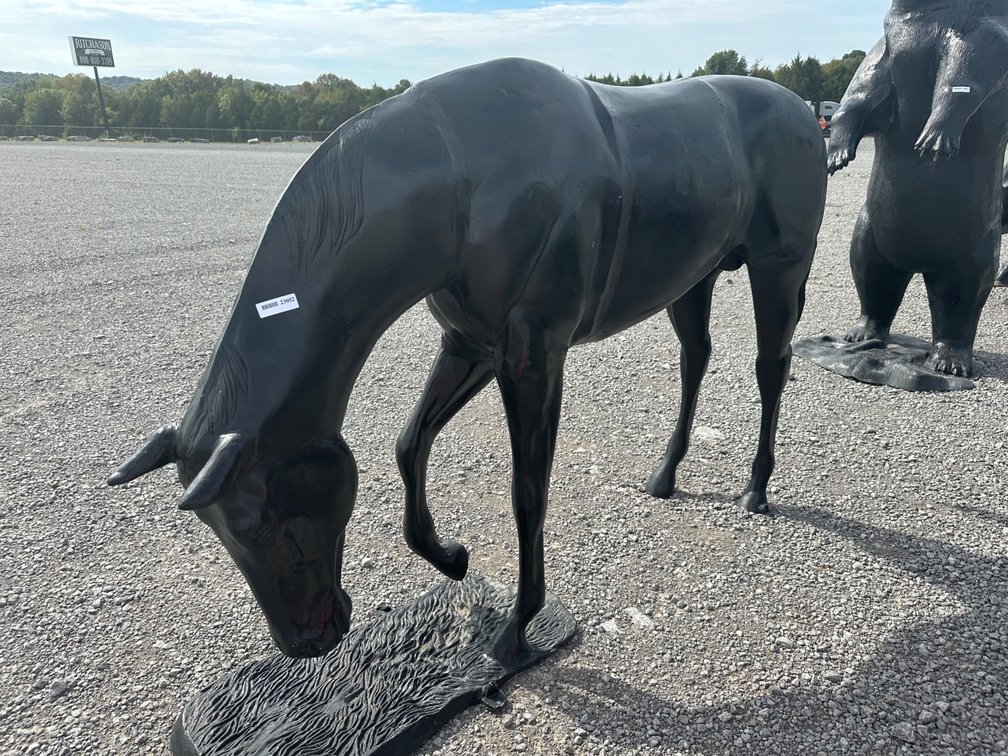 HORSE STATUE