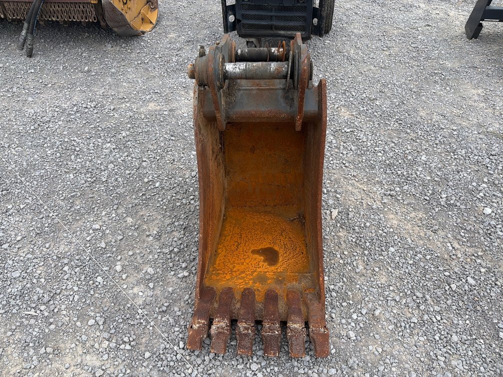 CP 18” BUCKET