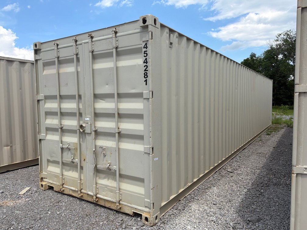 40’ SHIPPING CONTAINER