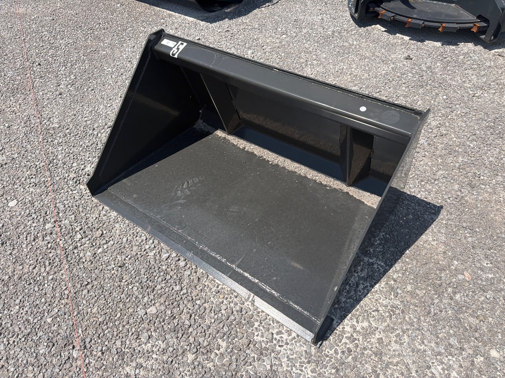 42" SMOOTH BUCKET