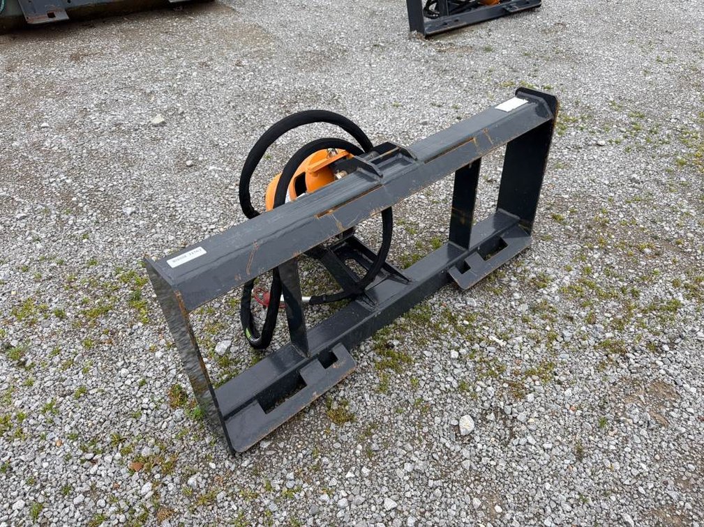 WOLVERINE AUGER ATTACH