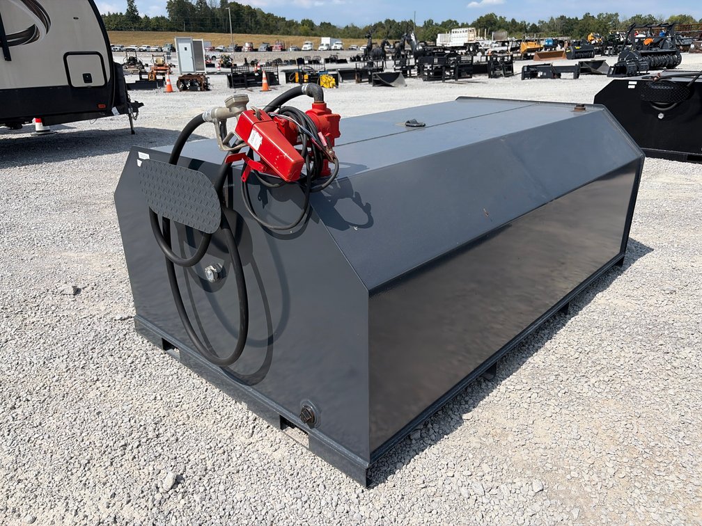 FORK MOUNTED 750 GAL TRANSFER TANK