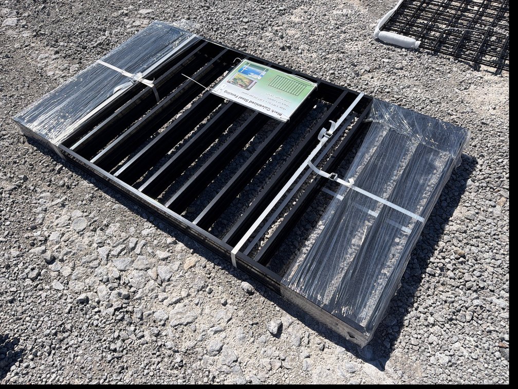 BLACK GALVANIZED STEEL FENCING