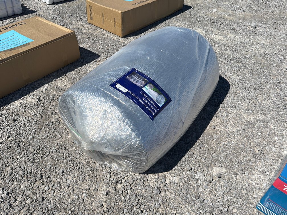 ROLL OF INSULATION
