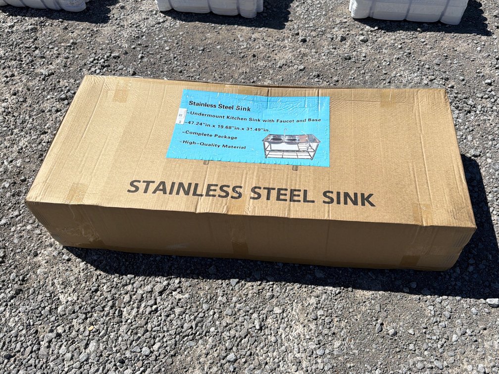 STAINLESS STEEL SINK