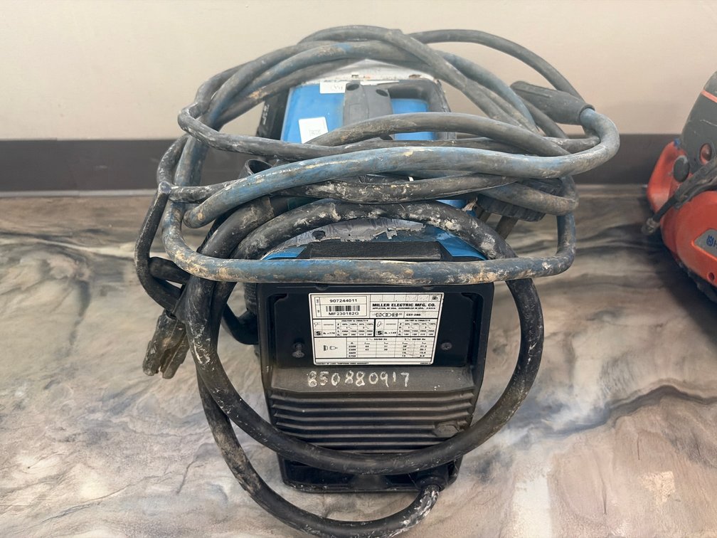 MILLER CST 280 WELDER